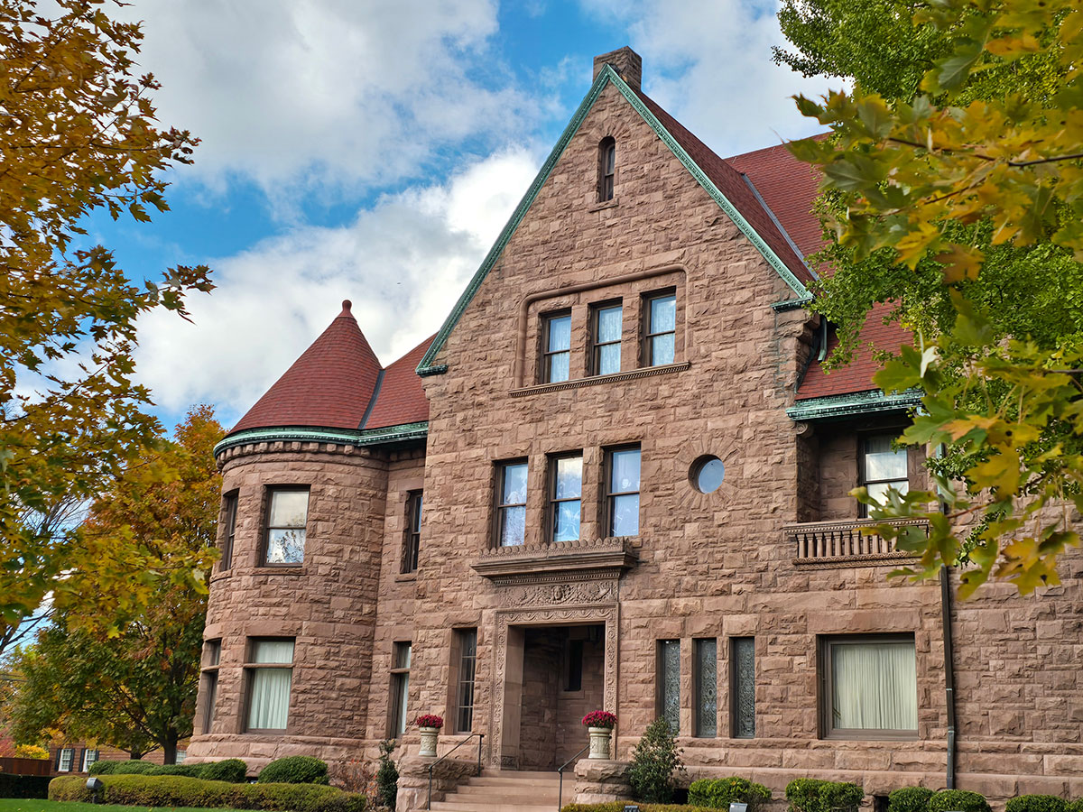 Hagen History Center